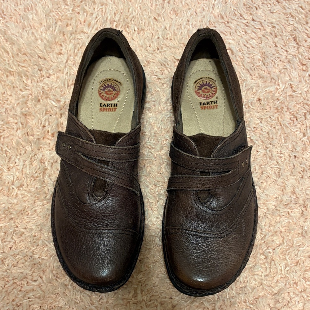 Earth Spirit slip on Coni Leather Loafer Gelron Comfort Brown size 9